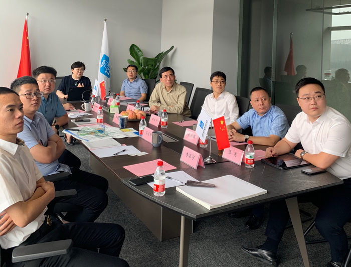 徐良平会见江苏安东控股集团有限公司李伟伟.jpg 徐良平会见江苏安东控股集团有限公司李伟伟.jpg