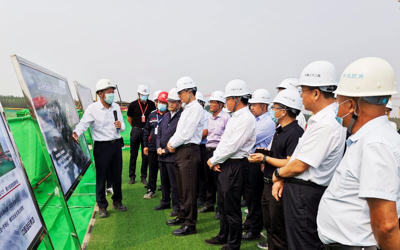 陈刚调研雄安新区公益性公墓及殡仪馆项目2.jpg 陈刚调研雄安新区公益性公墓及殡仪馆项目2.jpg