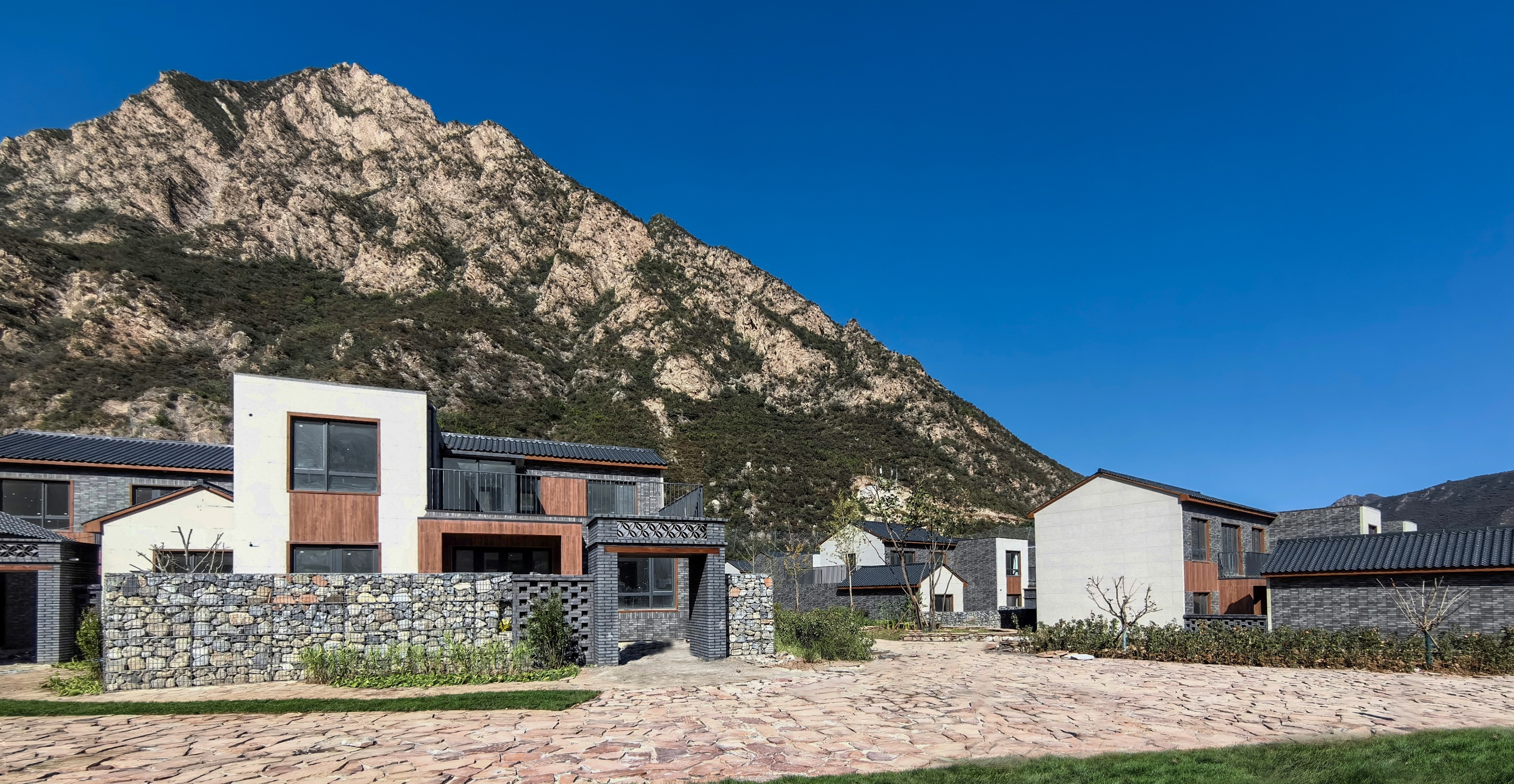 01建筑组团场景.jpg 01建筑组团场景.jpg